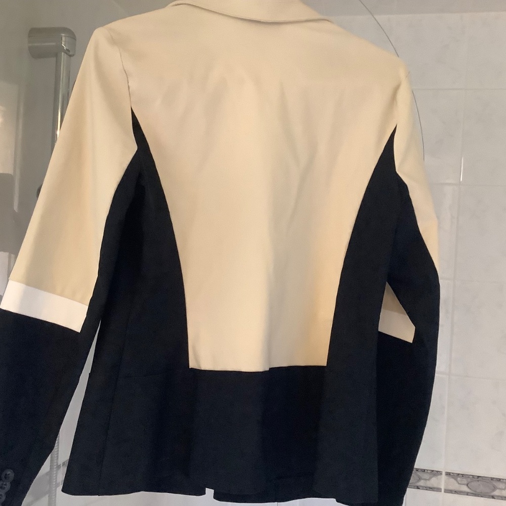 Jacket - Picture 2 of 3